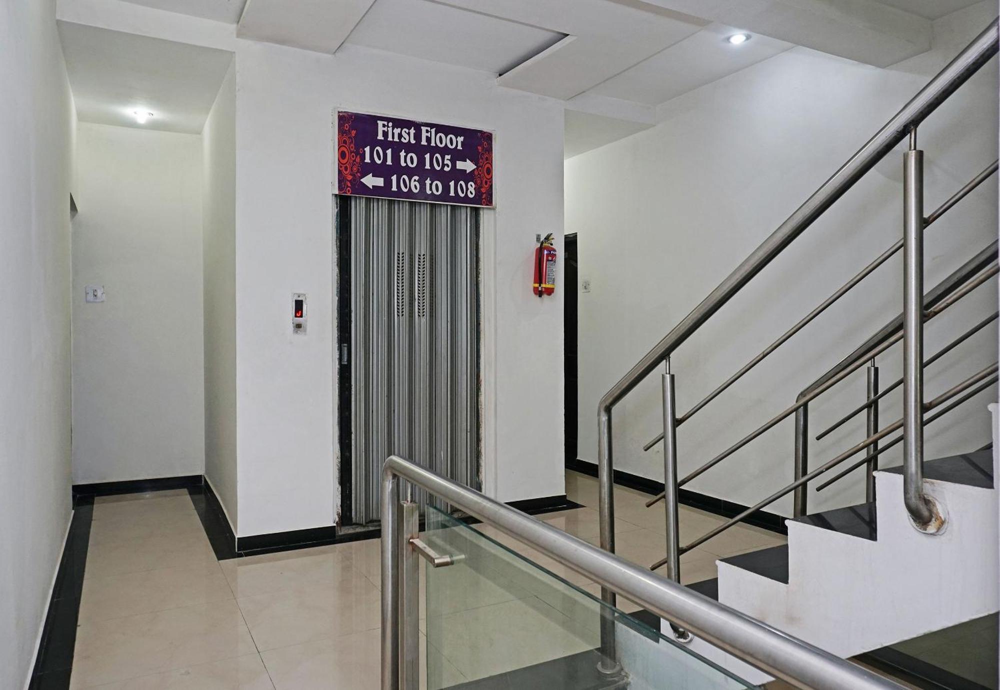 Super Hotel O Shirdi Sai Inn المظهر الخارجي الصورة