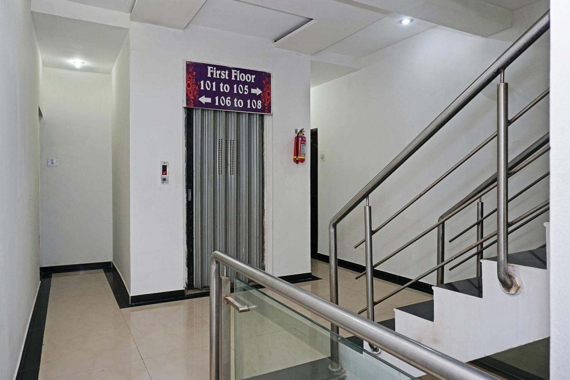 Super Hotel O Shirdi Sai Inn المظهر الخارجي الصورة